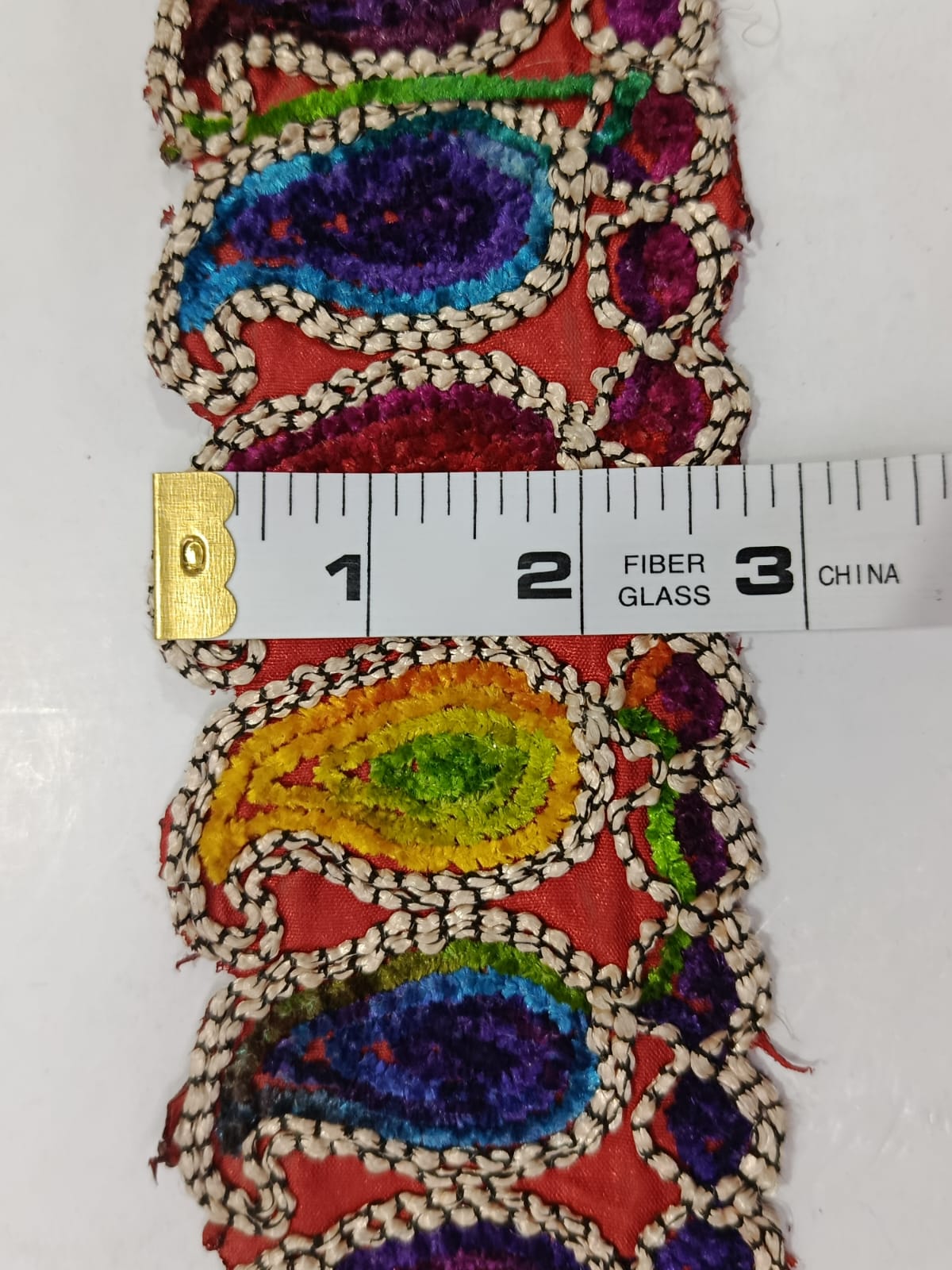 Multicolor Traditional Embroidered Fancy Lace. Lace Size is approximately 2.5-2.85 Inches. Lace is available as per Yard.