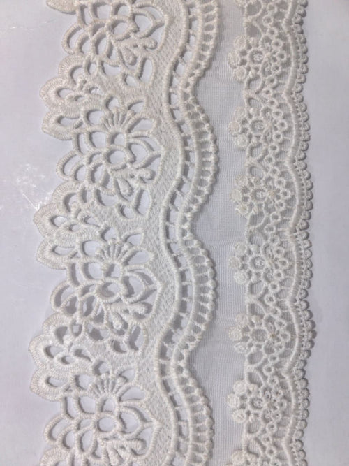 3D Milky White Lace.Lace size is approximately 3.75-4Inch. The Lace is available as per yard.
